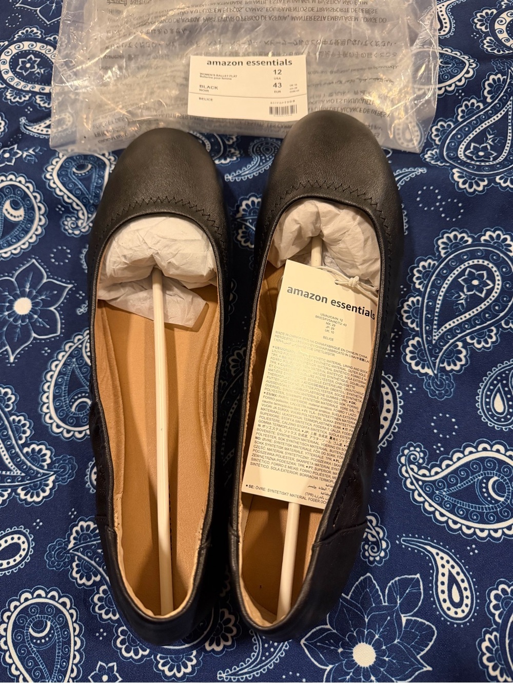 Amazon Essentials Black Women's Slip-On Ballet Flats NWT